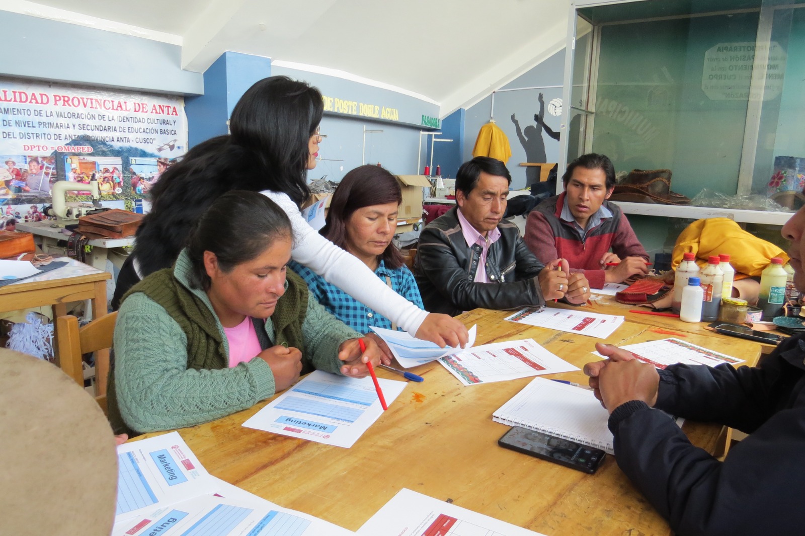 Cusco: Taller de emprendimiento en la provincia de Anta