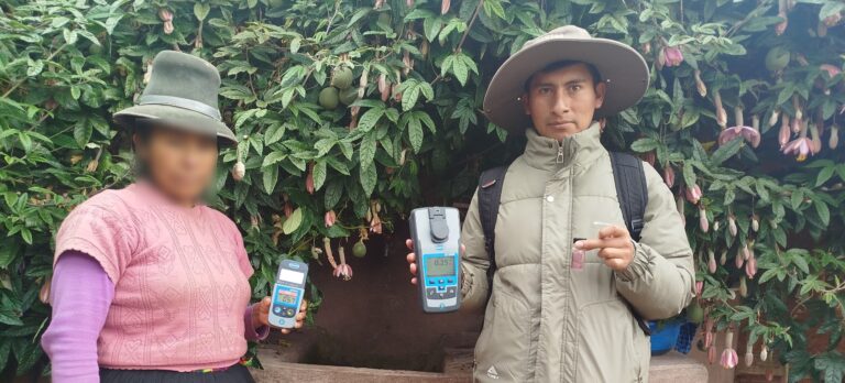 Cuidando la calidad del agua en Acomayo